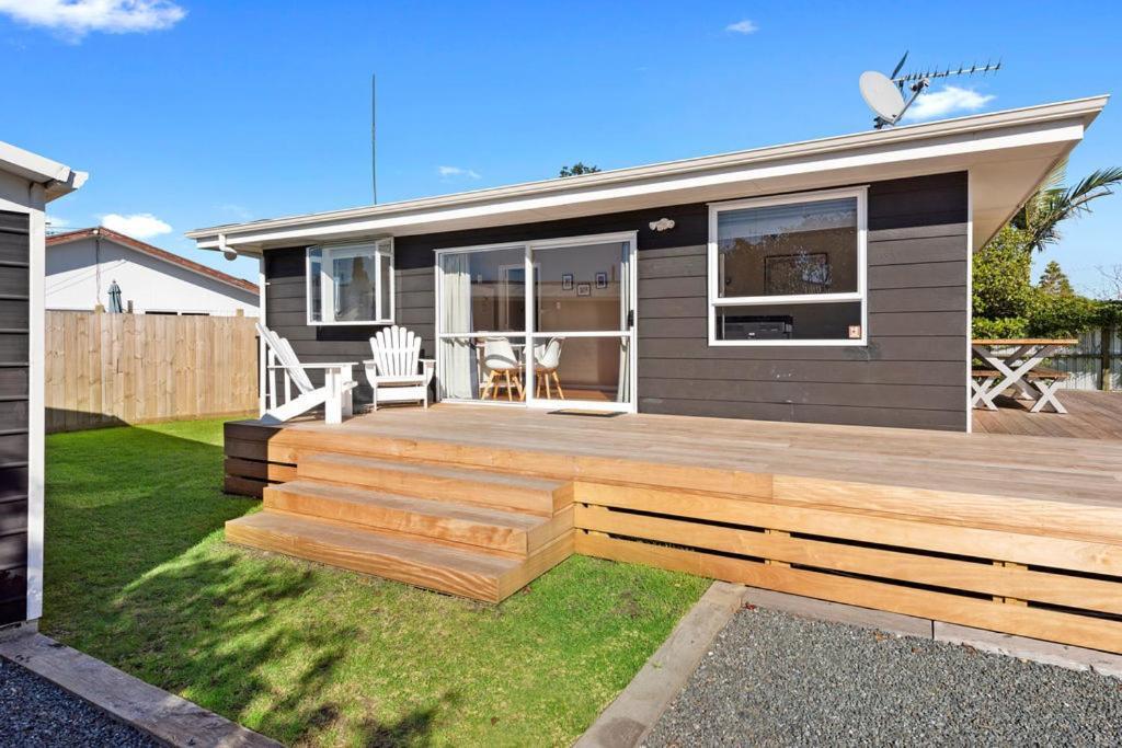 The Black Bach - Mt Maunganui Holiday Home Mount Maunganui Kültér fotó